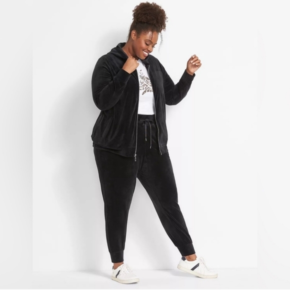 Livi Zip-Front Hoodie Jacket Velour Black Size 18/20 NEW! - Picture 2 of 10